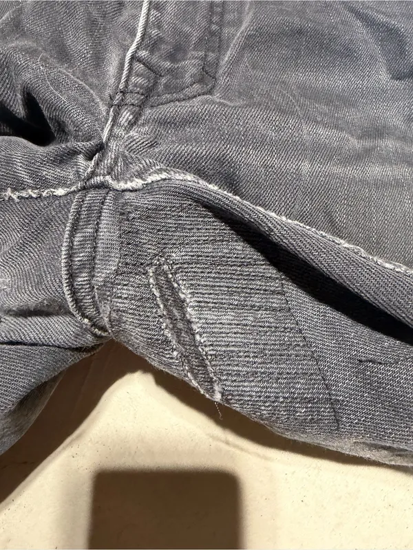 imogene + willie Elizabeth cutoff denim shorts hole 26 - Image 9