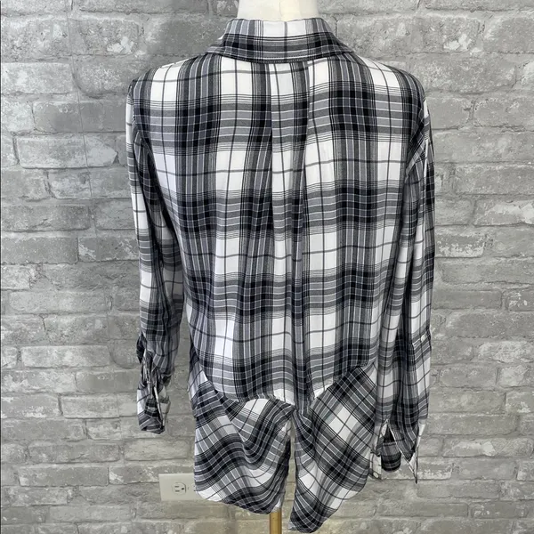 Sam Edelman Monochrome Plaid Button Down Shirt - Image 5