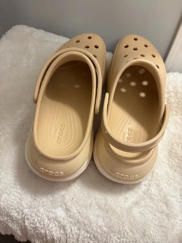 Platform Crocs Nude Sz. - Image 7