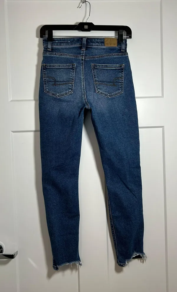 American Eagle Size 00 mom jeans, size 00 jeans - Image 4