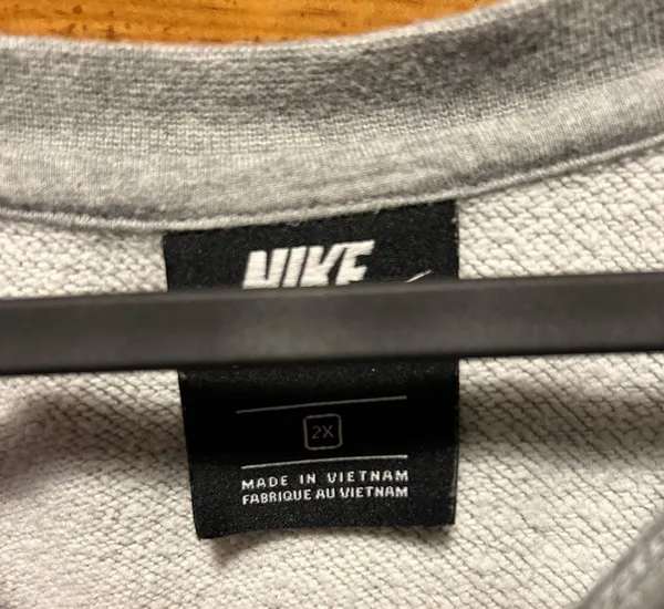 Nike Cropped Crew Neck - Image 3