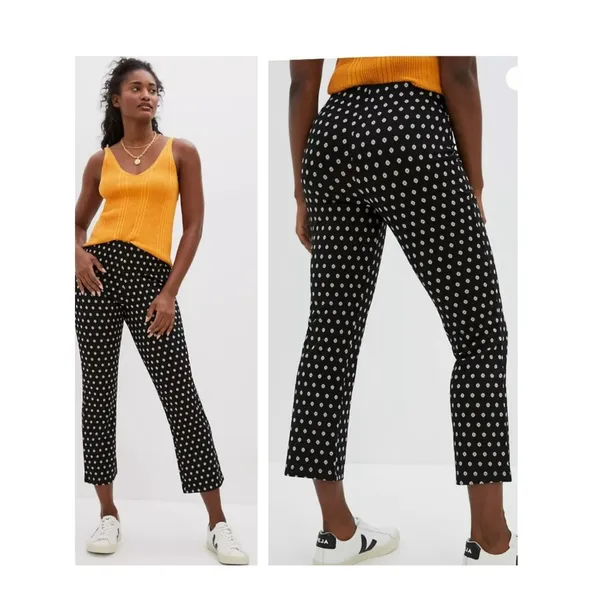 Anthropologie Black Daisy Print Mikayla Cropped Flare Pants - Image 5