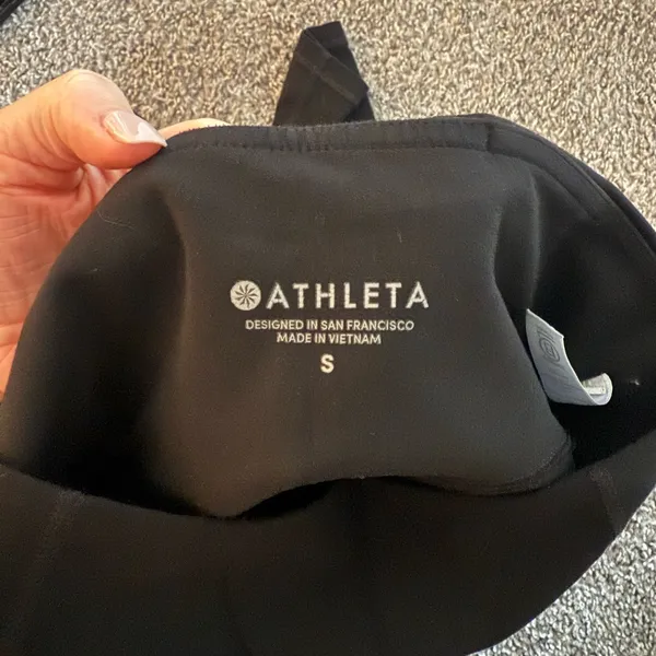Athleta Black Salutation Crop Leggings - Image 6