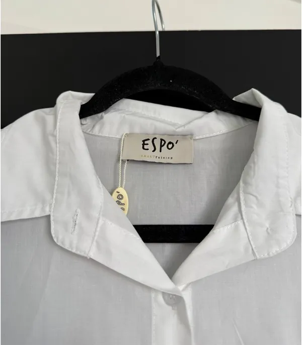 Boutique White button down top - Image 3