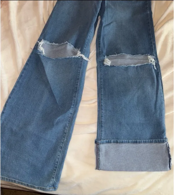 Vibrant Wide-Leg Jeans - Image 2