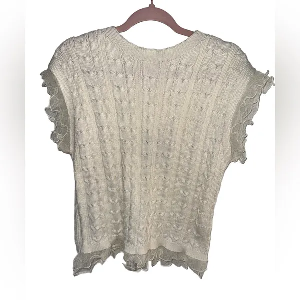 NWT Bibi Cream Cable Knit Top with Layered Chiffon Edges size medium White - Image 3