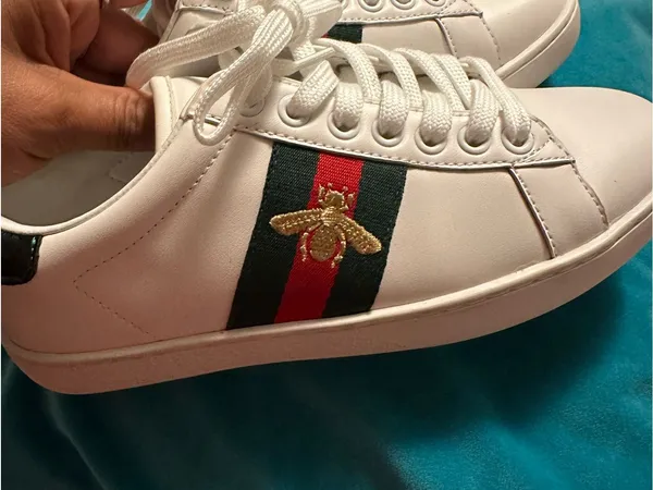 Gucci White Leather Sneakers with Red and Black Heel Tabs and Green-Red Web - Image 8