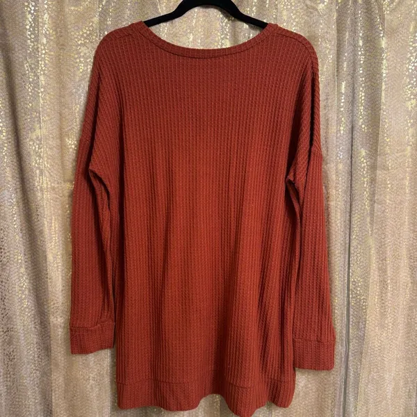 Zenana Burnt Orange Waffle Knit Long Relaxed V Neck Tunic Top Med/Large - Image 2