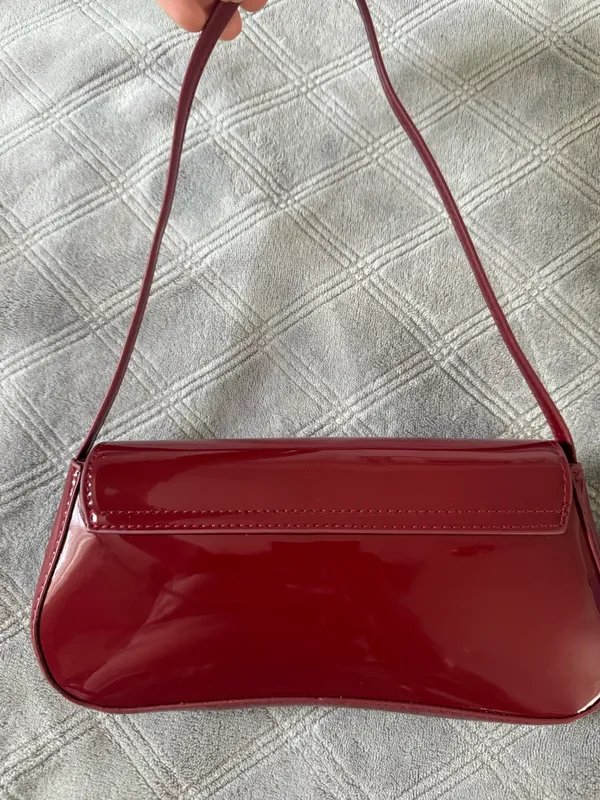 Red/burgundy glossy shoulder bag Red - Image 4