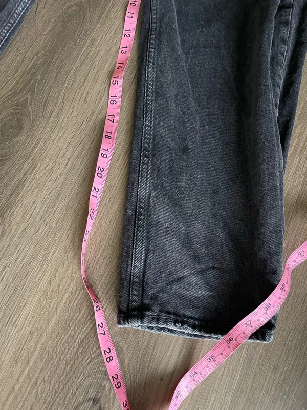Abercrombie & Fitch The 80’s Mom High Rise Black Jeans - Image 9