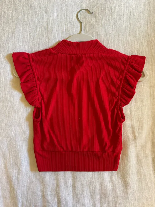 Storia Top Red Ruffle Crop - Image 2