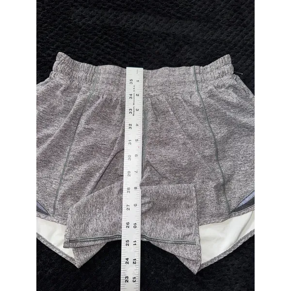Lululemon Women's Hotty Hot Short II Heather Gray‎ Size 6 - Image 7
