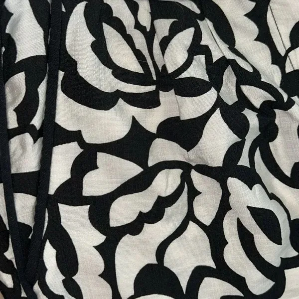Monteau Black and White Pull on Dress Pants(Size Medium) - Image 6