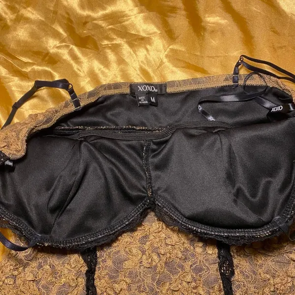 XOXO Tan & Black Lace Bustier Style Cami - Image 3
