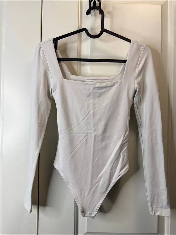 Aritzia Babaton Contour Squareneck Bodysuit White 2XS - Image 3