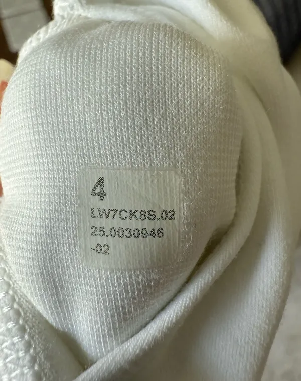 Lululemon Align High-Rise Shorts 4" White - Image 4