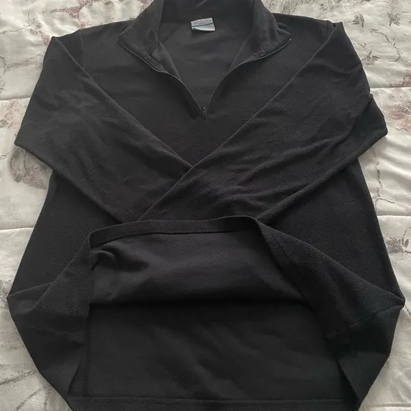Columbia black fleece 1/4 zip closure logo on the back sweatshirt, size M top - Image 9