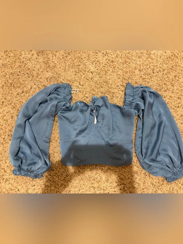 NEW Hello Molly Azure Skies Long Sleeve Tie Front Crop Top Blue Size Small/4 - Image 10