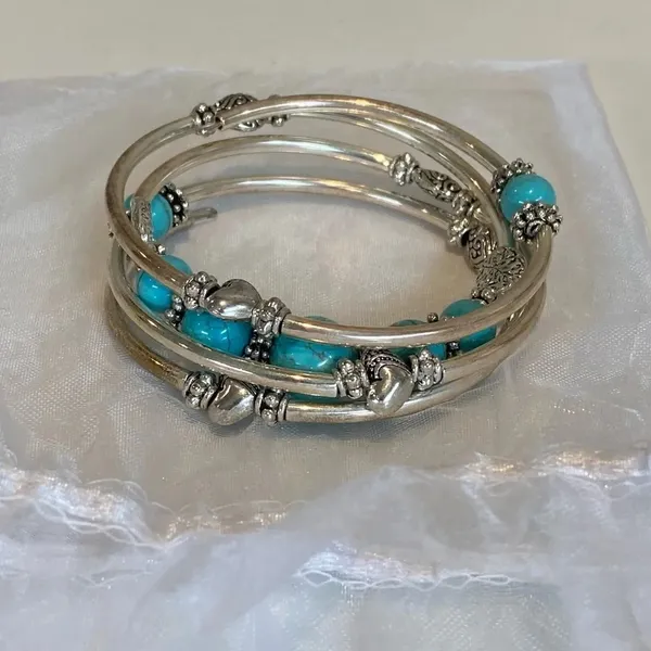 SLINKY BRACELET Women’s Coil Style‎ Bracelet with Charms Turquoise NWOT - Image 3
