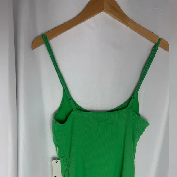 Fashion Trendy bodysuit summer party casual Medium NWT - Image 3