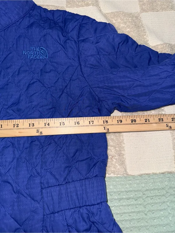 The North Face Womens Quilted Primaloft Thermoball Puffer Jacket Blue Size M - Image 2