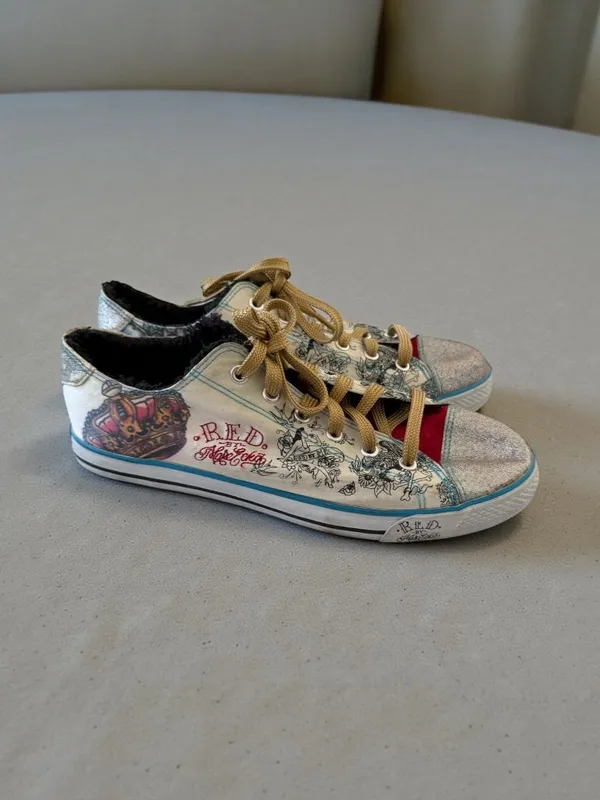 MARC ECKO Red Women's Patterned Glitter Sneakers Size 9 Silver - Image 2