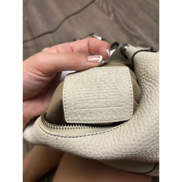 Y2K Coach Soho 5054 Hobo Shoulder Bag Pebbled Leather - Image 3