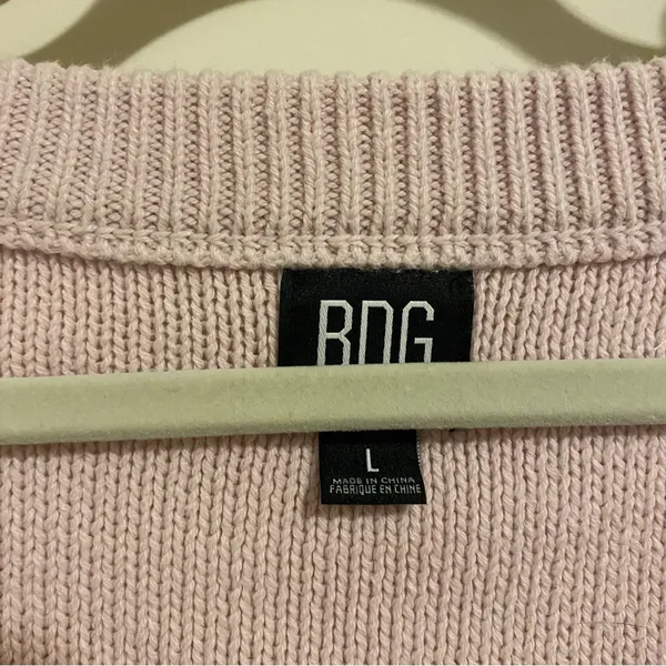 BDG Pink Cropped Cardigan Sweater size Large - Image 4