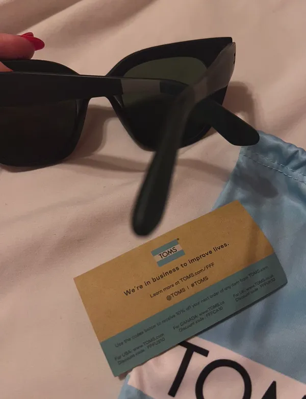 Sunglasses - Image 4