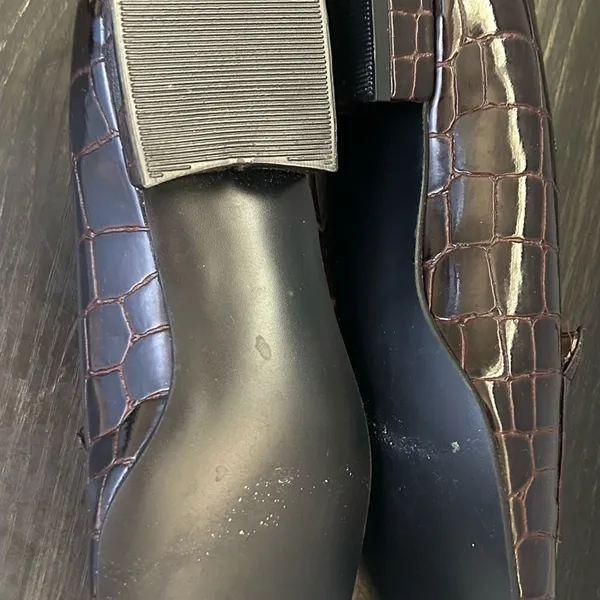 Loafers Croc-Embossed PatentLeather Loafers in Dark Brown by Courtney Taylor 6 M - Image 5