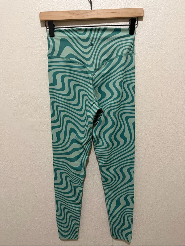 Vitality Balance Athletica Storm Pant Habitat Swirl Leggings Medium Blue Green - Image 4