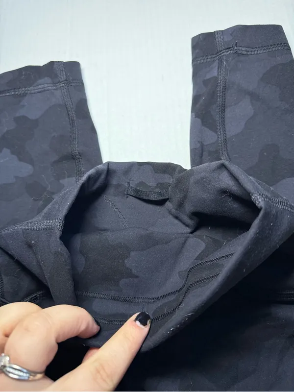 Lululemon Wunder Train Deep Coal Camo Leggings 25" - Image 4