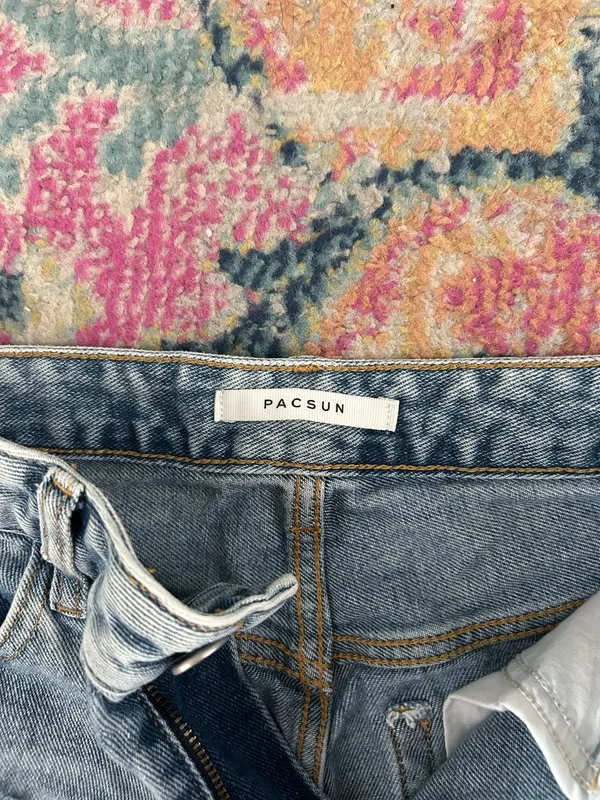 PacSun 90s Boyfriend Jeans Ripped - Image 4
