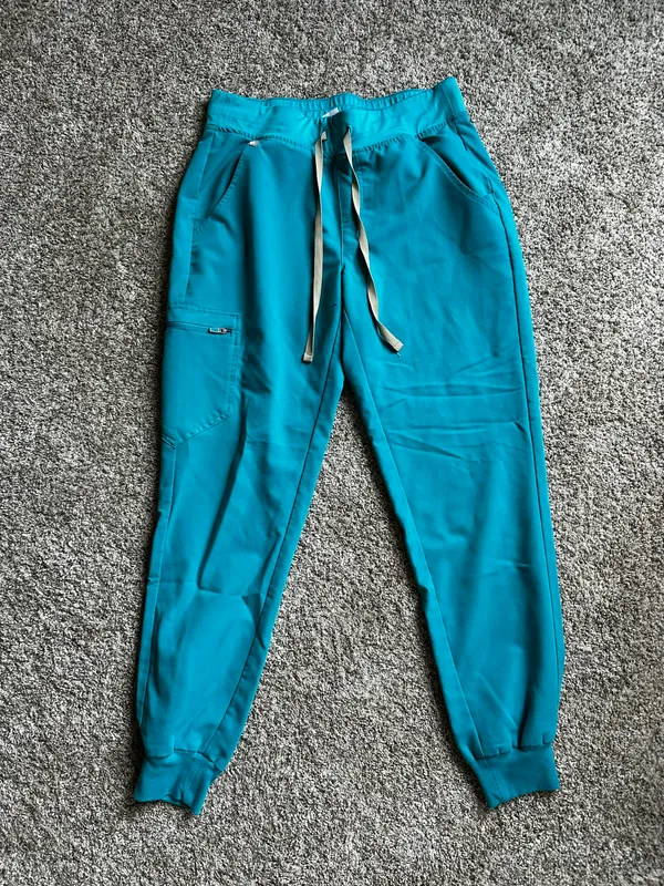 Figs Scrubs Set - Image 3
