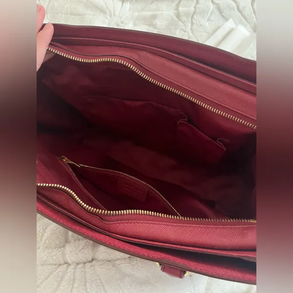 Salvatore, Ferragamo burgundy leather hand bag - Image 7