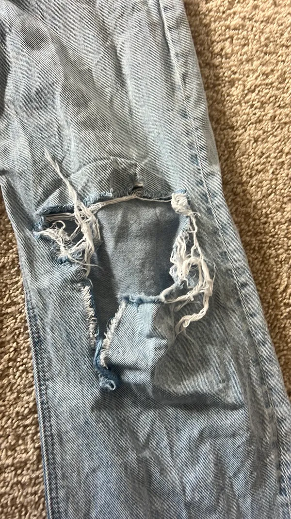 American Eagle Jeans - Image 3