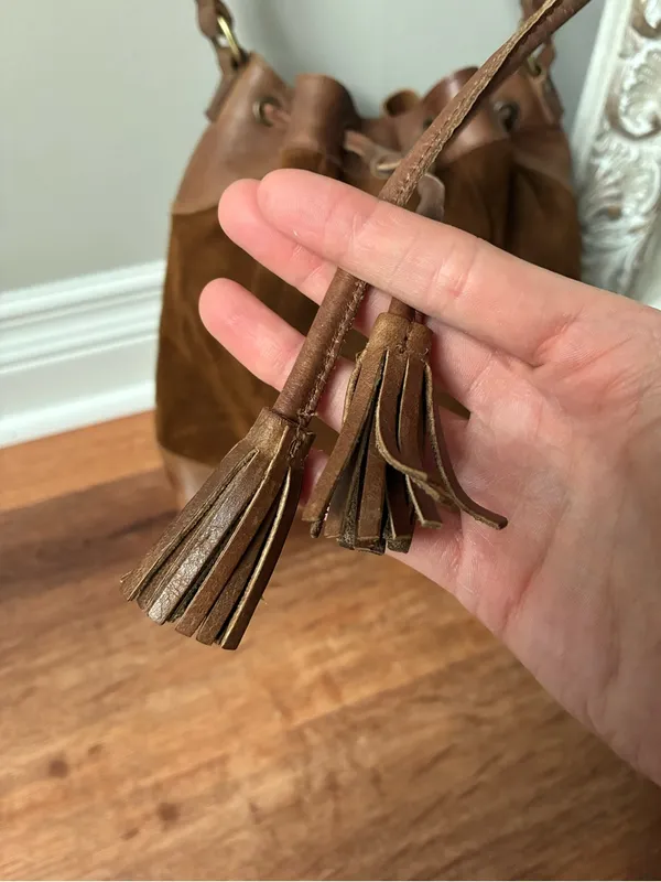Anabaglish suede leather bucket bag with dreamcatcher charm - Image 6