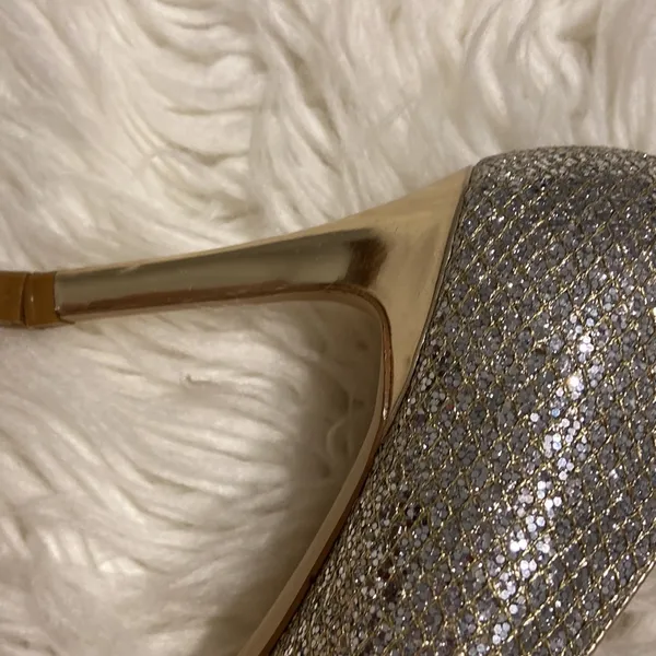 Ivanka Trump Pumps Gold color size 9M - Image 6