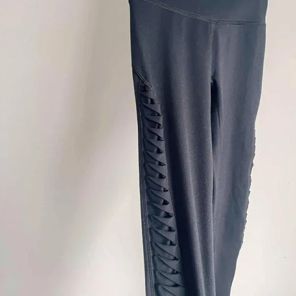 Aerie Black Fleece Lined High Rise Ruffle Pleat Side Leggings Size Small - Image 2