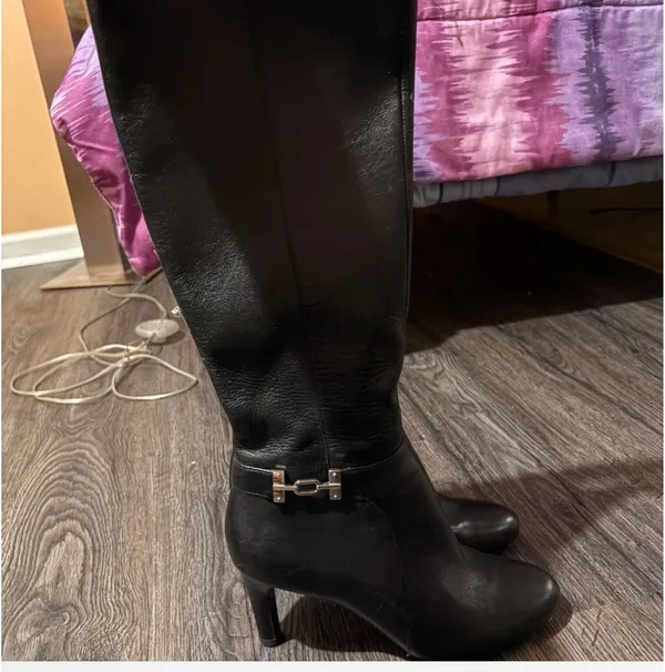 Bandolino Knee-High Heeled Boots - Image 6
