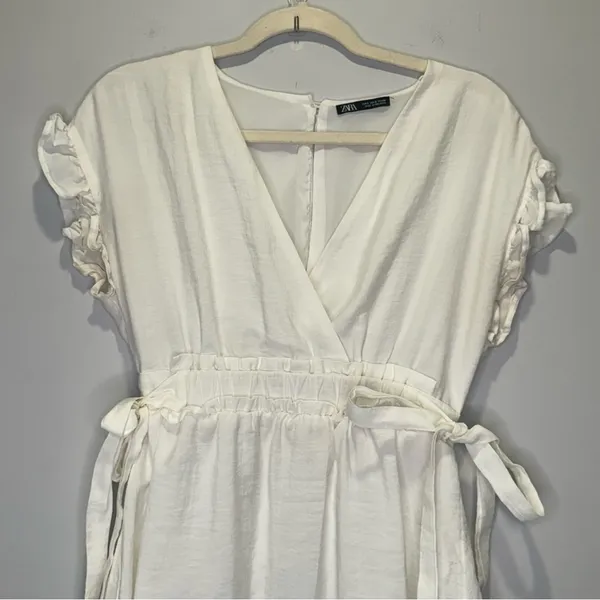 🍁 Zara Ruffle V-neck Mini Dress‎ Cinched Waist Ties White Small - Image 5