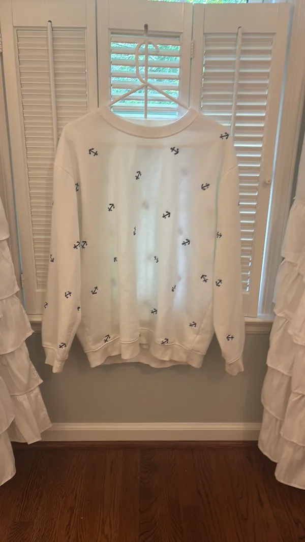 White hoodie with blue anchors on it - Image 2