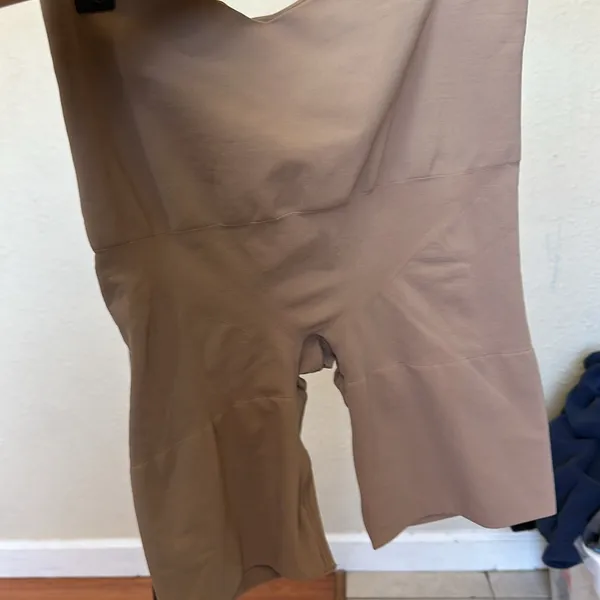 SKIMS SEAMLESS SCULPT BUTT LIFTING SHORT size S‎ Sienna - Image 3