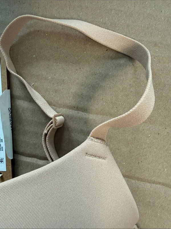 SKIMS Fits Everybody T-Shirt Bra - Clay 30B - Image 4