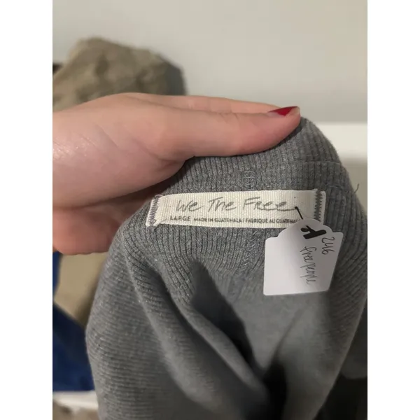 We The Free Free People Grey Ribbed Muscle Tank Top Large Raw Hem‎ Sleeveless - Image 2