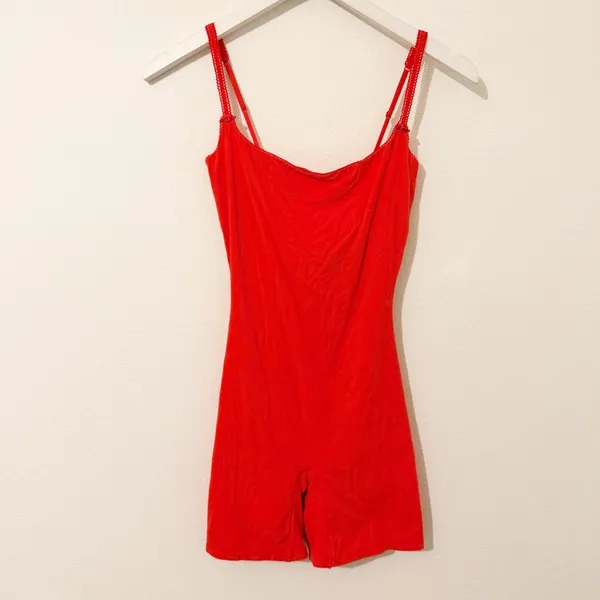 Skims Fits Everybody Valentines Onesie Ruby Red Romper Size Small S - Image 2