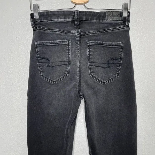 American Eagle black curvy super hi rise jeggings size 4 - Image 3