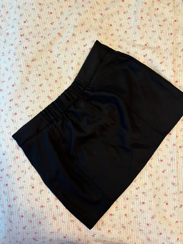 Amazon Mini Skirt Black - Image 4