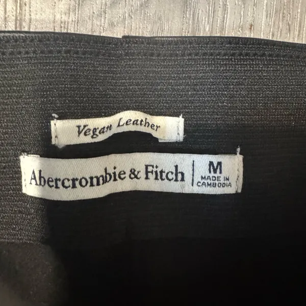Abercrombie & Fitch Vegan Leather Pants Womens M Flare Slit Legs Black Split-Hem - Image 3