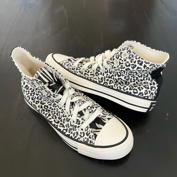 NIB CONVERSE Chuck Taylor All Star High 'Animal Mix' - Image 3